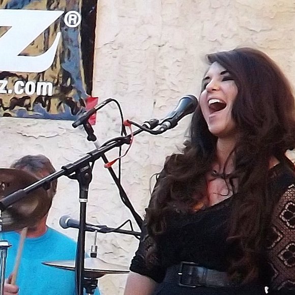 Meet your Posher, Sophia - Picture 1 of 1